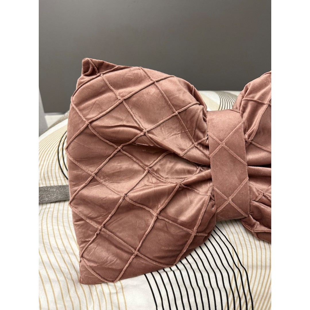 Cuscino fiocco rosa - immagine 2