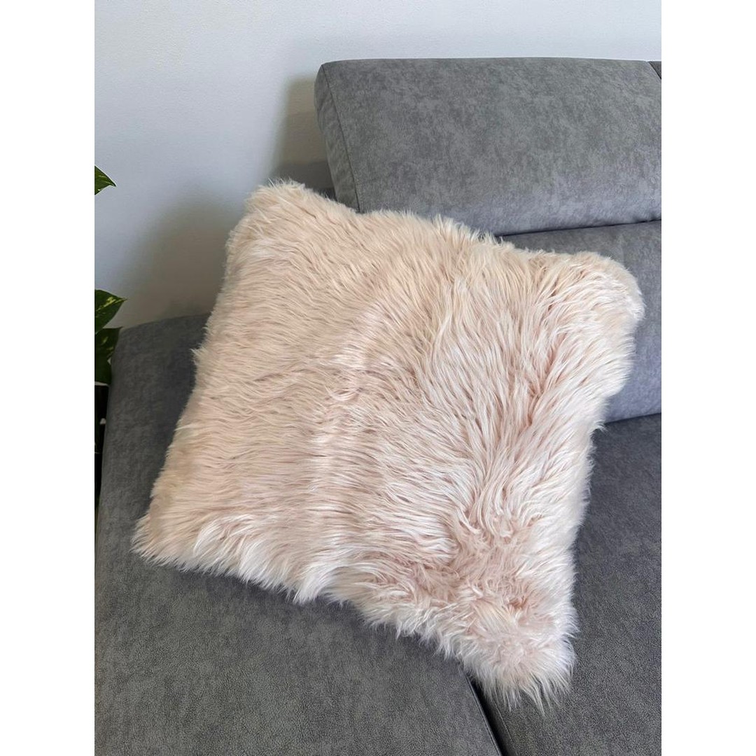 Fodera pelosa per cuscino arredo rosa - immagine 3
