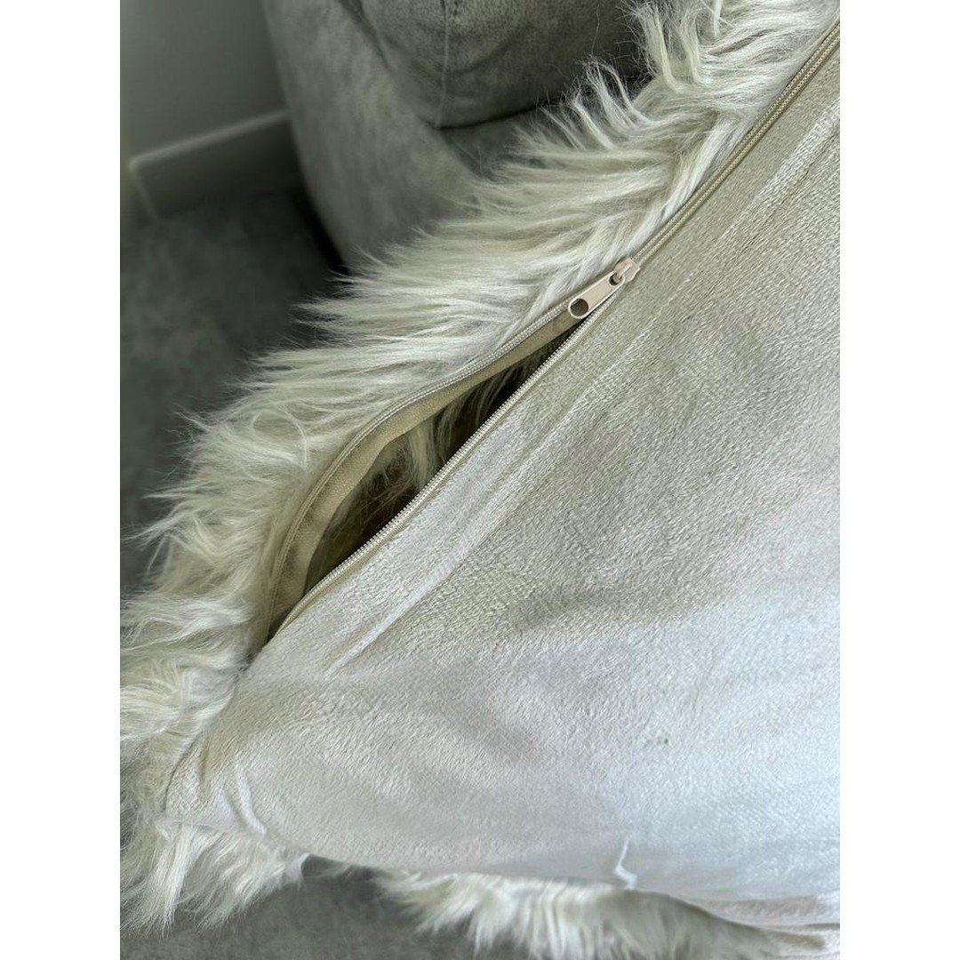 Fodera pelosa per cuscino arredo grigia - immagine 3