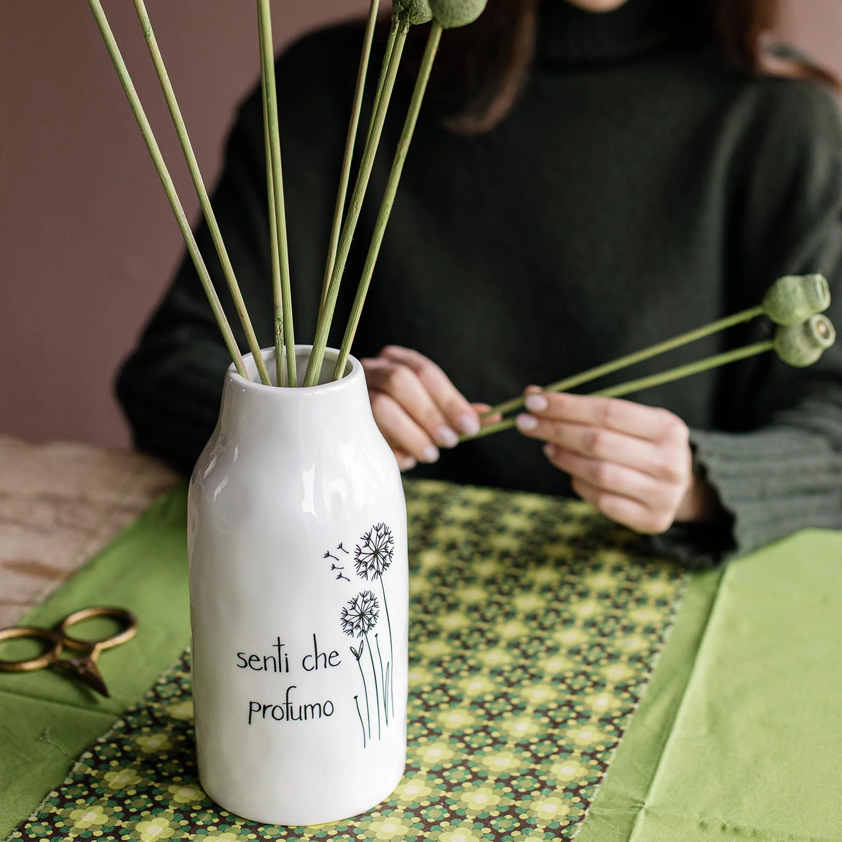 Vaso in gres Senti che profumo 21 cm